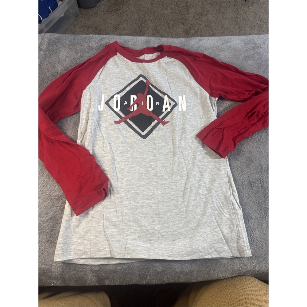 Boys Size Medium Jordan Long Sleeved Shirt Red, Black‎ And Gray